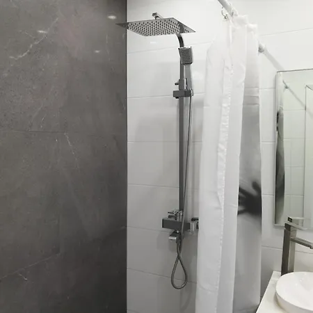 Shevchenka 80 公寓 *